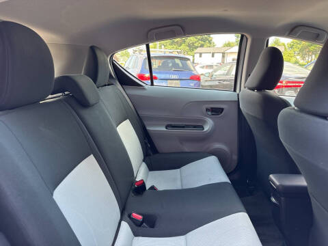 2012 Toyota Prius c Two