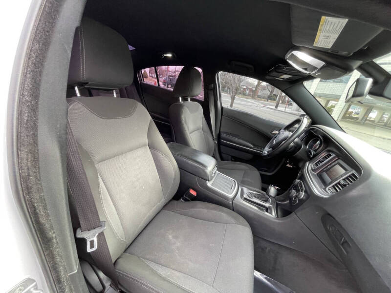 2015 Dodge Charger SE