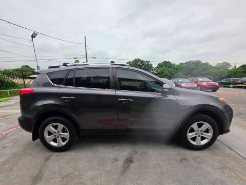 2013 Toyota RAV4 XLE