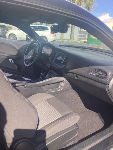 2023 Dodge Challenger SXT