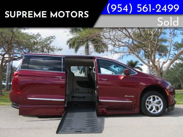 2020 Chrysler Pacifica Touring L Plus