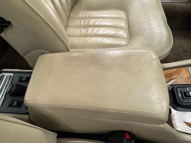 1986 Jaguar XJ-Series XJ6 Vanden Plas