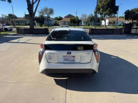 2016 Toyota Prius Two