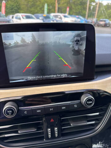 2021 Ford Escape Titanium