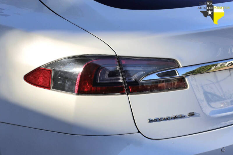 2016 Tesla Model S 90D