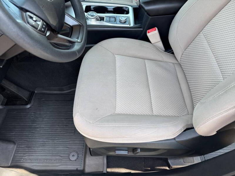 2020 Ford Explorer
