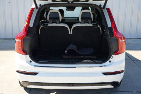 2022 Volvo XC90 Recharge T8 R-Design