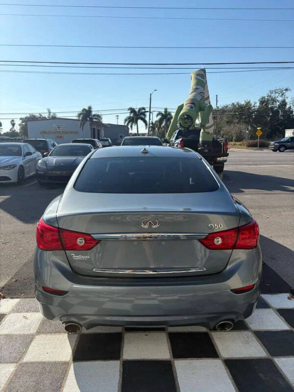 2015 Infiniti Q50 Premium