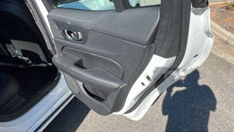 2024 Volvo S60 B5 Plus Dark Theme