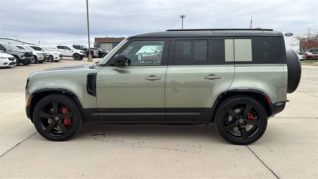 2025 Land Rover Defender 110 P400 X