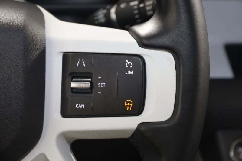 2023 Land Rover Defender