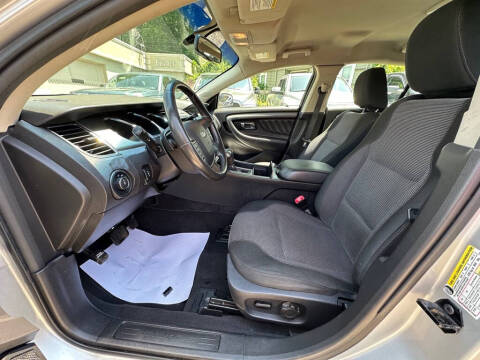 2010 Ford Taurus SEL