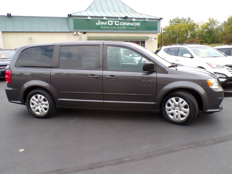2017 Dodge Grand Caravan for sale in Oconomowoc, WI