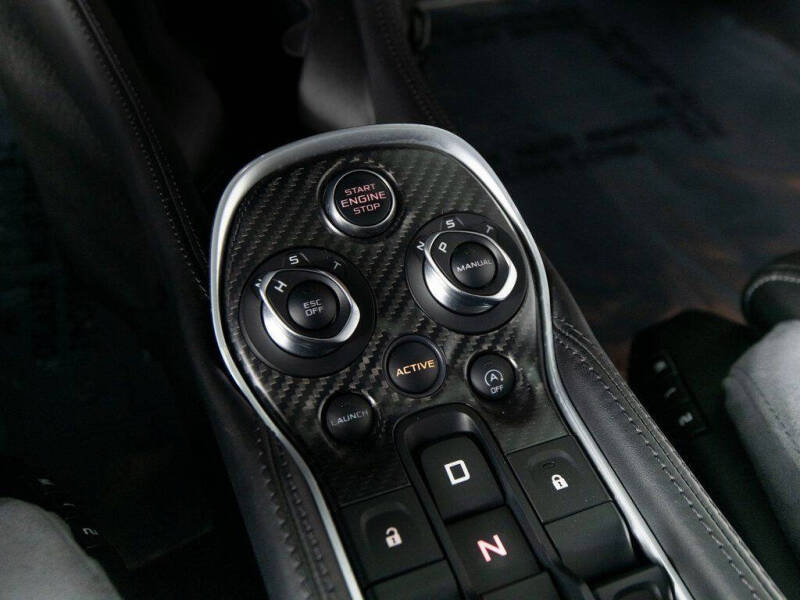 2017 McLaren 570GT