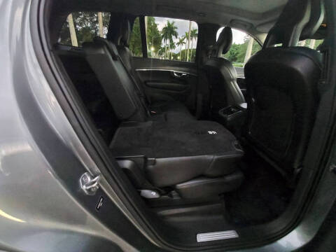 2020 Volvo XC90 T5 Momentum