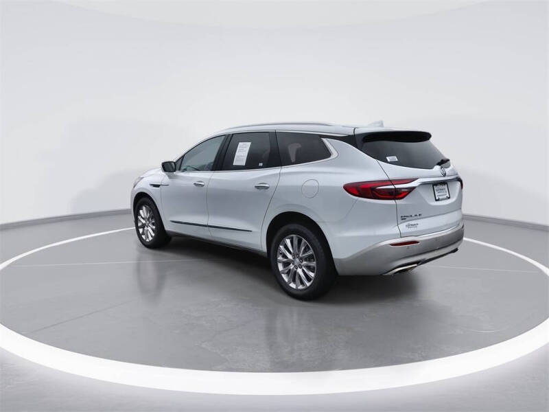2021 Buick Enclave Essence