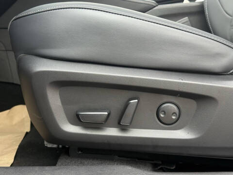 2025 Mitsubishi Outlander PHEV SE