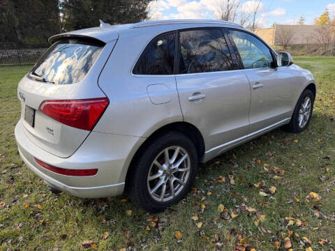 2011 Audi Q5 2.0T quattro Premium Plus
