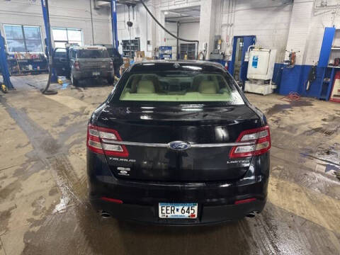 2019 Ford Taurus Limited