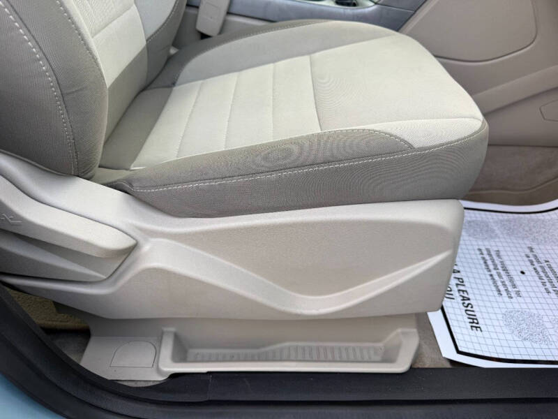 2013 Ford C-MAX Hybrid SE