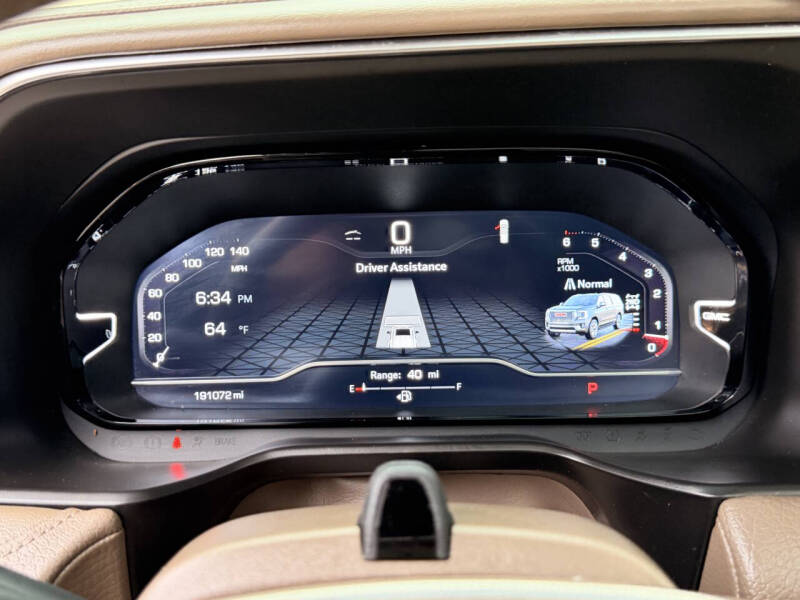 2023 GMC Yukon Denali