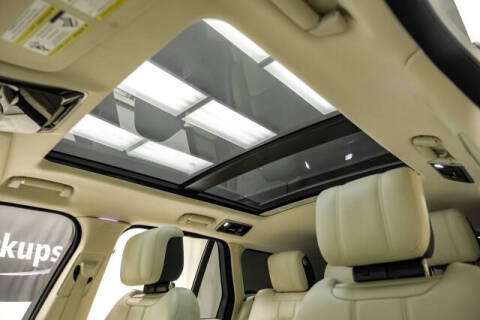 2020 Land Rover Range Rover P525 HSE