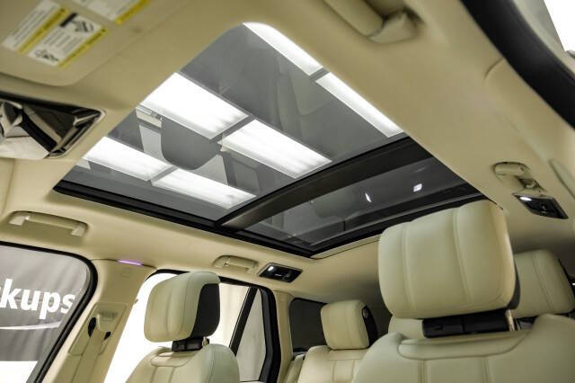 2020 Land Rover Range Rover P525 HSE