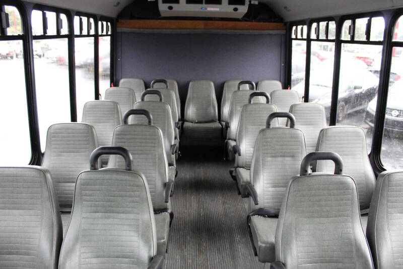 2013 Ford E-Series E-450 SD