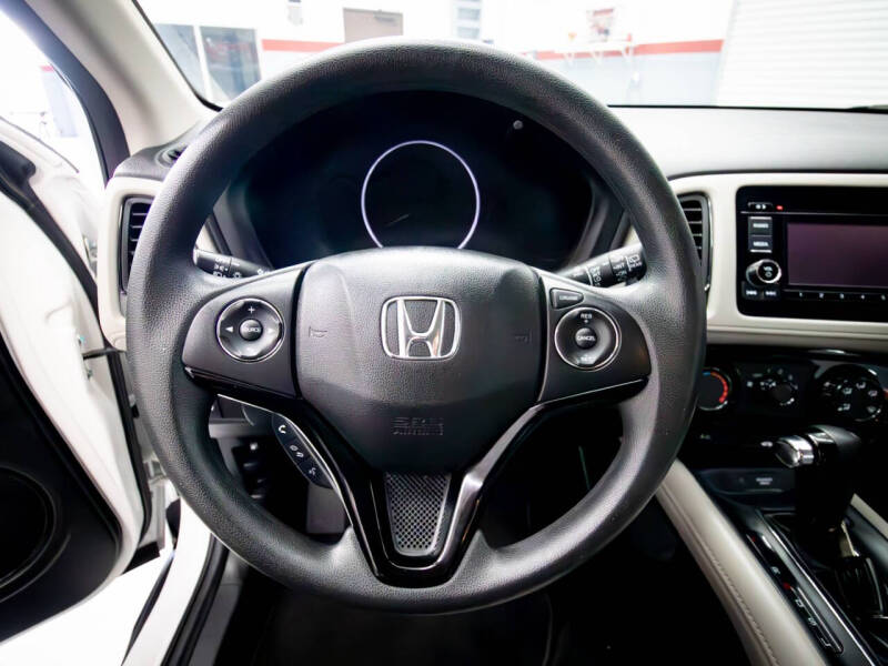 2022 Honda HR-V LX photo 19