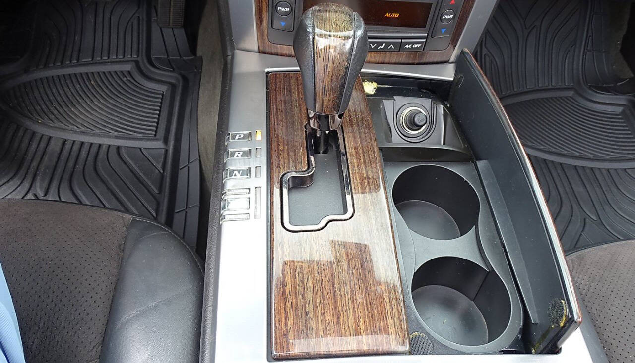 2006 Cadillac XLR-V 36