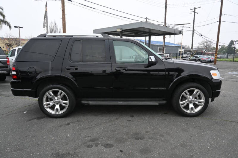 2010 Ford Explorer Limited