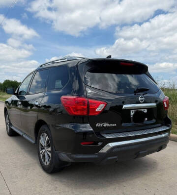 2020 Nissan Pathfinder S