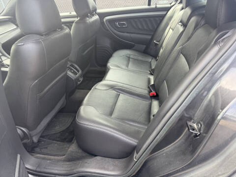 2015 Ford Taurus SEL