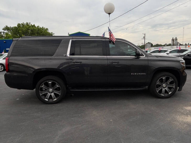 2016 Chevrolet Suburban LT