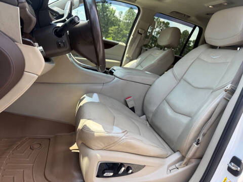 2016 Cadillac Escalade Luxury Collection