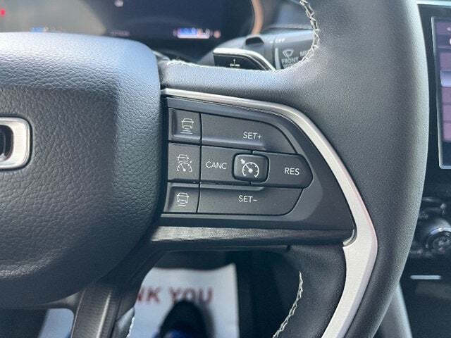 2023 Jeep Grand Cherokee L 42
