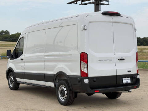 2025 Ford Transit 250
