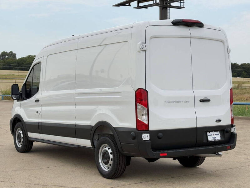 2025 Ford Transit 250