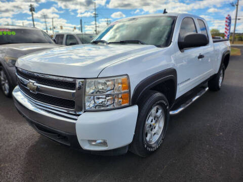 2008 Chevrolet Silverado 1500 for sale at Queen City Motors in Harrison OH