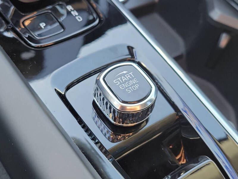 2026 Volvo XC60 T8 Ultra