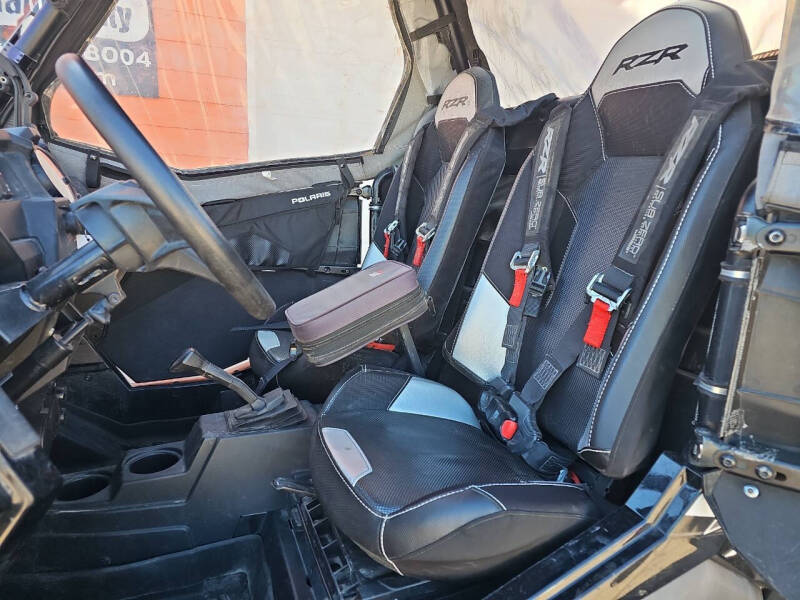 2018 Polaris Razor
