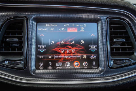 2015 Dodge Challenger SXT Plus