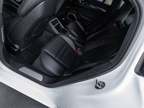 2017 Porsche Panamera 4