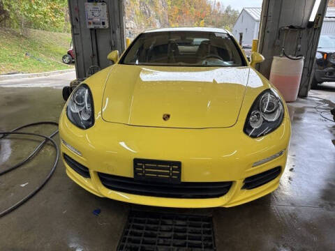 2014 Porsche Panamera 4