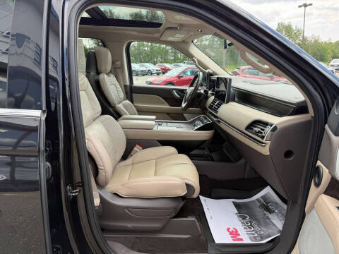 2022 Lincoln Navigator L Reserve