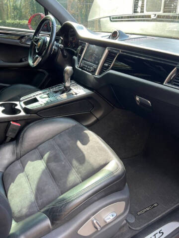 2017 Porsche Macan GTS