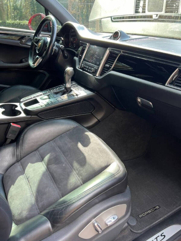 2017 Porsche Macan GTS