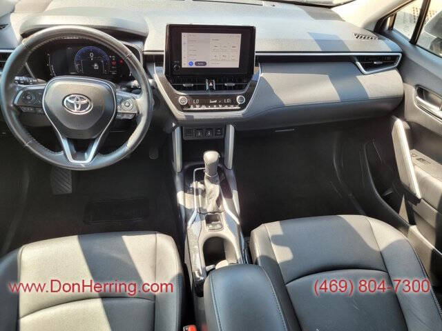 2023 Toyota Corolla Cross XLE