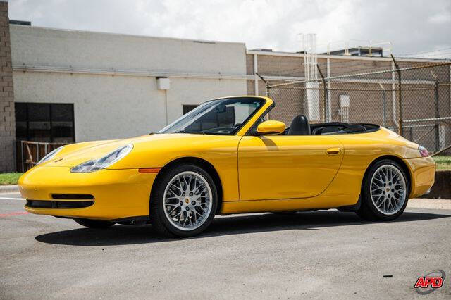 2000 Porsche 911 Carrera 4