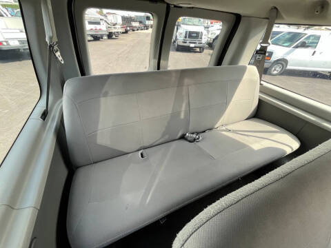 2006 Ford E-Series E-350 SD XLT